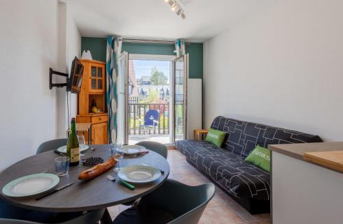 Cabourg Apartment | Apartment Fleur Marine-30 by Interhome