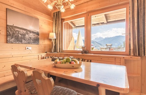 Feldthurns Apartment | Apartment for 2-4 people with a large terrace and sauna as well as a tiled stove