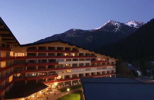 Mittelberg Apartment | Apartment for 2 persons, balcony, cable car included, pool and sauna in the house