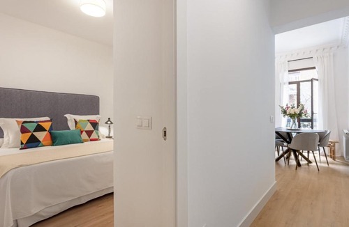 Castellana Apartment | Apartment for 4 in Barrio de Salamanca DIEGO DE LEON II