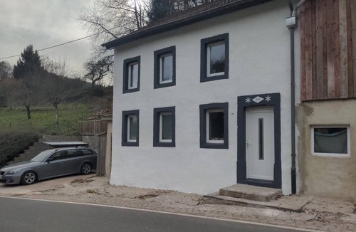 Baustert Apartment | Apartment for 4 People in the Eifel with Balcony and Garden
