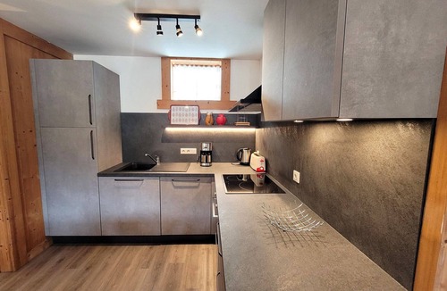 Les Gets Apartment | Apartment for 6, station center, renovated, balcony