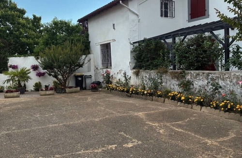 Ustaritz Apartment | Apartment for rent in the Basque Country near the beaches of Biarritz and the mountains