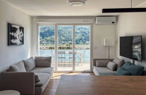 Carros Apartment | Apartment