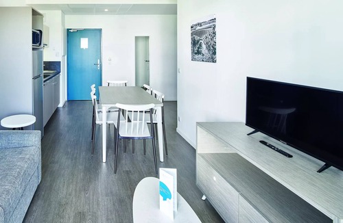 Jonzac Apartment | Apartment