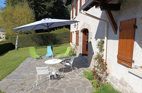 Le Chambon-sur-Lignon Apartment | Apartment with terrace. 15 minutes from the town center, in a quiet, green setting.