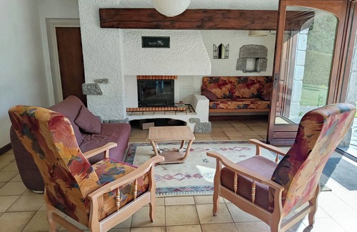 Le Chambon-sur-Lignon Apartment | Apartment with terrace. 15 minutes from the town center, in a quiet, green setting.