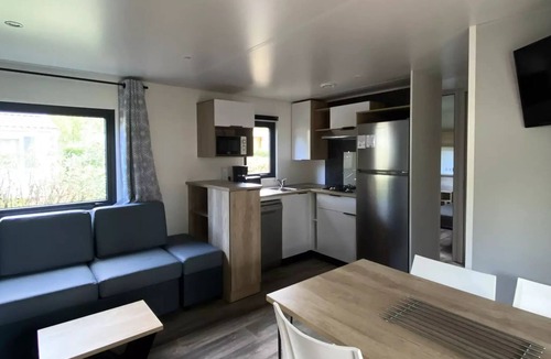 Saint-Laurent-de-Medoc House | Apartment