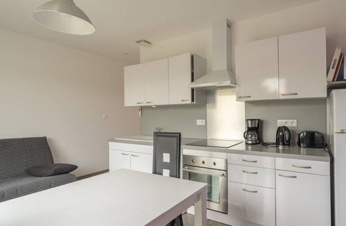 Saint-Simon-de-Bordes Apartment | Apartment 'Le Clos Du Champ De L'Amour - Pons' with Private Pool, Wi-Fi & Air Conditioning