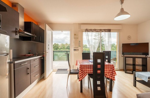 Saint-Simon-de-Bordes Apartment | Apartment 'Le Clos Du Champ De L'Amour - Marennes' with Private Pool, Wi-Fi & AC