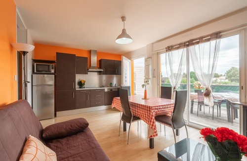 Saint-Simon-de-Bordes Apartment | Apartment 'Le Clos Du Champ De L'Amour - Marennes' with Private Pool, Wi-Fi & AC