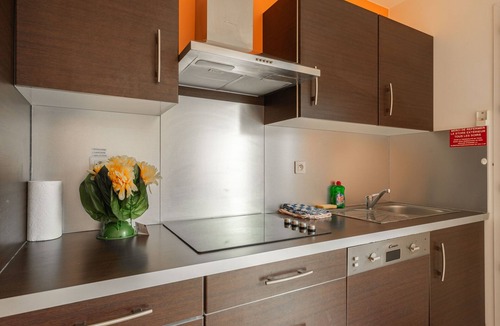 Saint-Simon-de-Bordes Apartment | Apartment 'Le Clos Du Champ De L'Amour - Marennes' with Private Pool, Wi-Fi & AC
