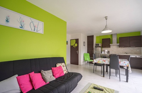 Saint-Simon-de-Bordes Apartment | Apartment 'Le Clos Du Champ De L'Amour - La Palmyre' with Private Pool, Wi-Fi, and AC