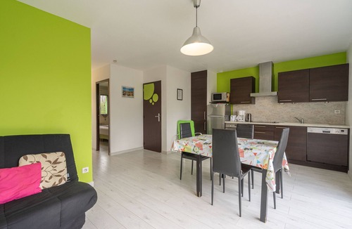 Saint-Simon-de-Bordes Apartment | Apartment 'Le Clos Du Champ De L'Amour - La Palmyre' with Private Pool, Wi-Fi, and AC
