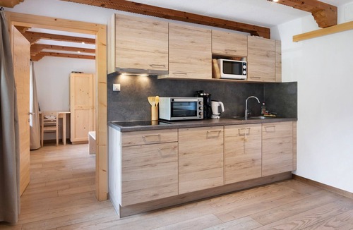 Stelvio Apartment | Apartment “Fragges Tscheppa” with Mountain View, Private Terrace and Wi-Fi