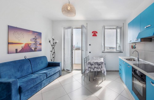 Savona Apartment | Apartment 'Frontemare' with Sea View, Wi-Fi and Air Conditioning
