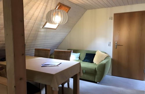 Gerabronn Apartment | Apartment 'Gänseblümchen' with Shared Terrace, Shared Garden and Wi-Fi
