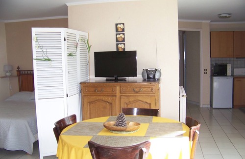 Briancon Villa | Apartment, garden level, with mountain views, close to the center.