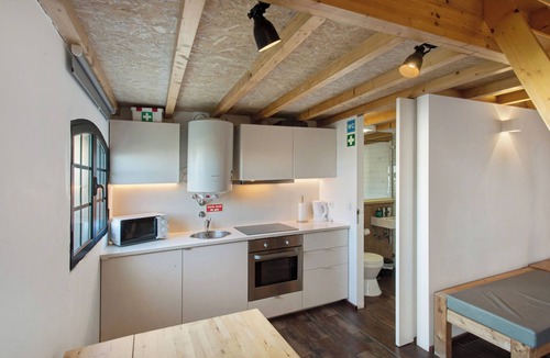 Baleal Apartment | Apartment 'Garden Studio 1' with Sea View, Shared Terrace and Wi-Fi