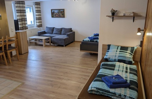 Dobel Apartment | Apartment-Garden view-Private Bathroom-Classic-Fewo 1