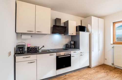 Annweiler am Trifels Apartment | Apartment 'Gartenblick' with Wi-Fi