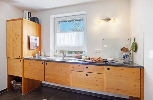 Bad Waldsee Apartment | Apartment 'Gartenglück' with Private Terrace