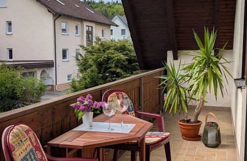 Weigendorf Apartment | Apartment 'Gerda' with Mountain View, Balcony and Wi-Fi