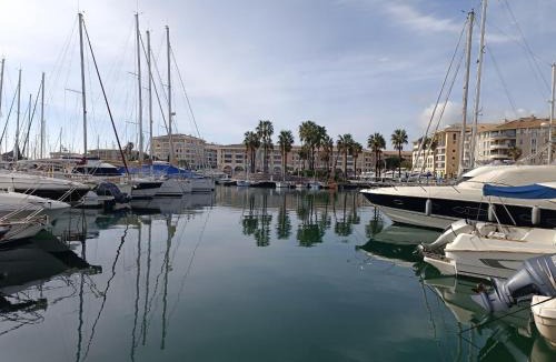 Frejus Apartment | Apartment Golfe Horizon-1 by Interhome