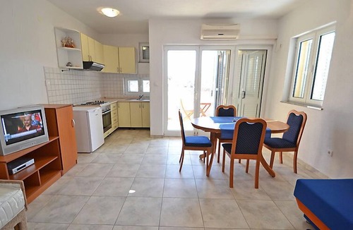 Cesarica Apartment | Apartment Golub by Interhome
