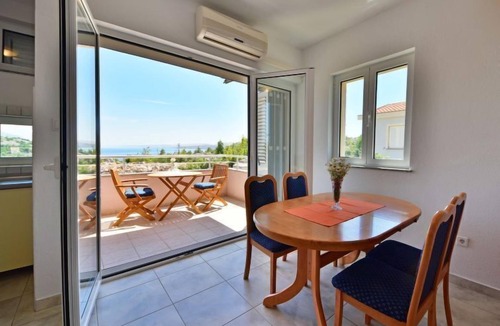 Cesarica Apartment | Apartment Golub by Interhome