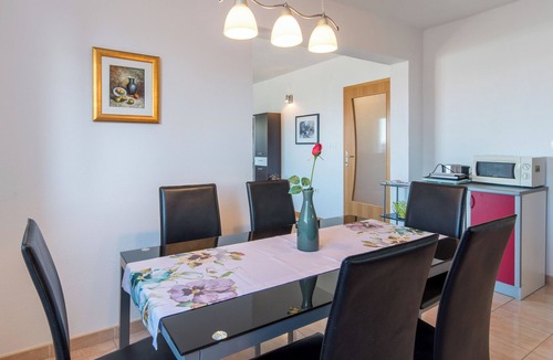 Znjan Apartment | Apartment Gorana