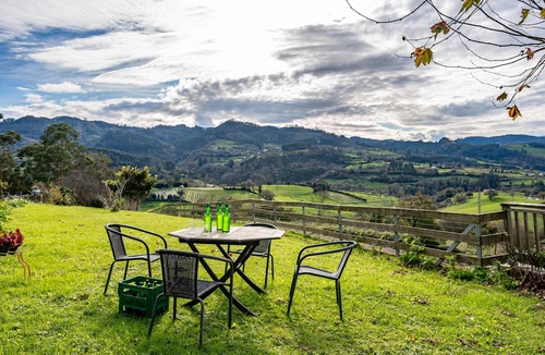 Tornon Apartment | Apartment 'Gramática' with Mountain View, Private Terrace and Wi-Fi