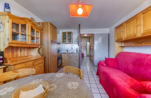 Villard-Reculas Apartment | Apartment 'Granges 8 - Bel Appt 4p Au Pied Des' with Mountain View and Balcony