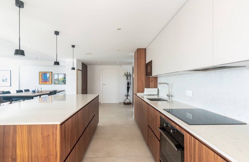 Marbella Seafront Promenade Apartment | Apartment 'Great First Line Amazing Terrace' with Sea View, Wi-Fi and Air Conditioning