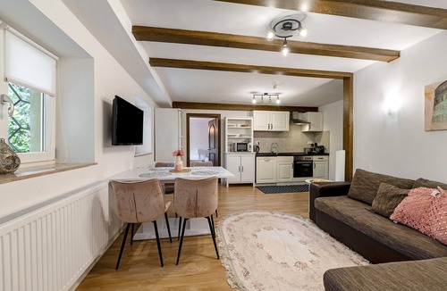 Neunkirchen Apartment | Apartment 'Green House' with Private Terrace, Private Garden and Wi-Fi