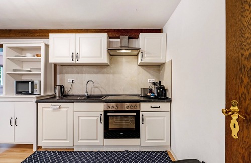 Neunkirchen Apartment | Apartment 'Green House' with Private Terrace, Private Garden and Wi-Fi