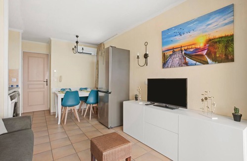 Les Restanques Apartment | Apartment 'Grimaud 4 Personnes Clim Vue Mer' with Sea View, Private Terrace and Air Conditioning