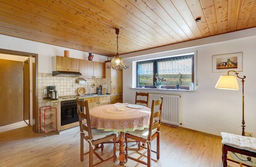 Darstein Apartment | Apartment 'Grimm' with Shared Terrace and Wi-Fi