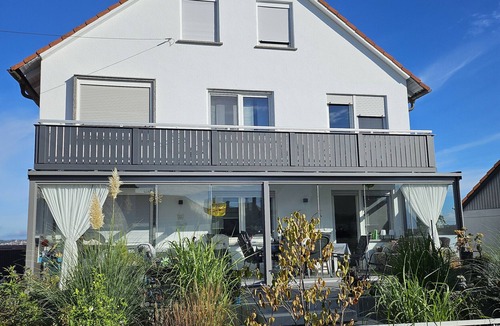 Wallerstein Apartment | Apartment 'Große Ferienwohnung In Wallerstein' with Shared Garden, Balcony and Wi-Fi