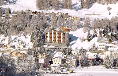 Davos-Dorf Apartment | Apartment Guardaval Apt 207 by Interhome