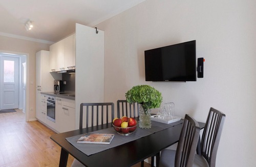 Balve Apartment | Apartment 'Halla' with Private Terrace, Shared Garden and Wi-Fi
