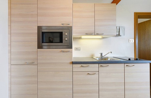 Berg/Monte Apartment | Apartment 'Harmony Apt 2' with Mountain View, Shared Garden and Wi-Fi