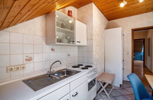 Busterbach Apartment | Apartment 'Haus Berger' with Balcony and Second Bedroom