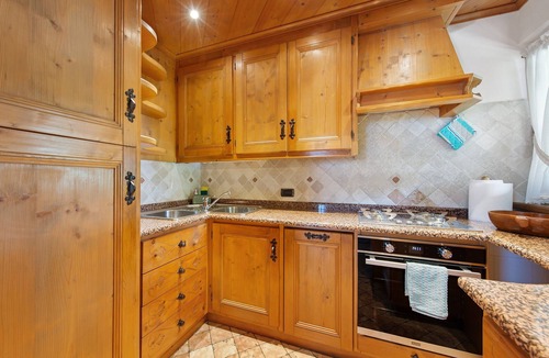 Vodo Cadore Apartment | Apartment 'Hilde' with Mountain View, Private Terrace and Wi-Fi