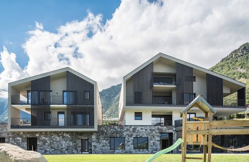Lagundo Apartment | Apartment 'Hofer Hof Hirzer' with Mountain View, Garden & Wi-Fi