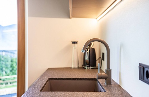 Lagundo Apartment | Apartment Hofer Hof MUT with Mountain View, Wi-Fi & Terrace