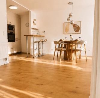 Oberkochen Apartment | Apartment HomeBase Modernes 4-Sterne Apartment mit Tiefgarage im Zentrum