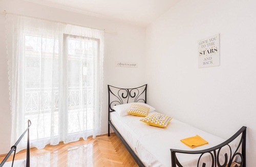 Znjan Apartment | Apartment Hope (ST) - Two Bedroom Apartment with Balcony