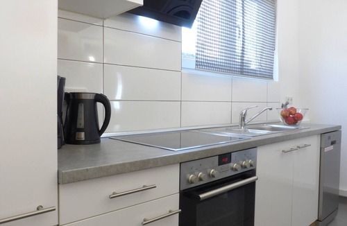 Burbach Apartment | Apartment House * modern and tasteful, in the heart of Saarbrücken