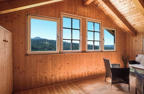 Aldino Apartment | Apartment "Huanzhof Weißhorn" with Mountain View, Garden & Terrace